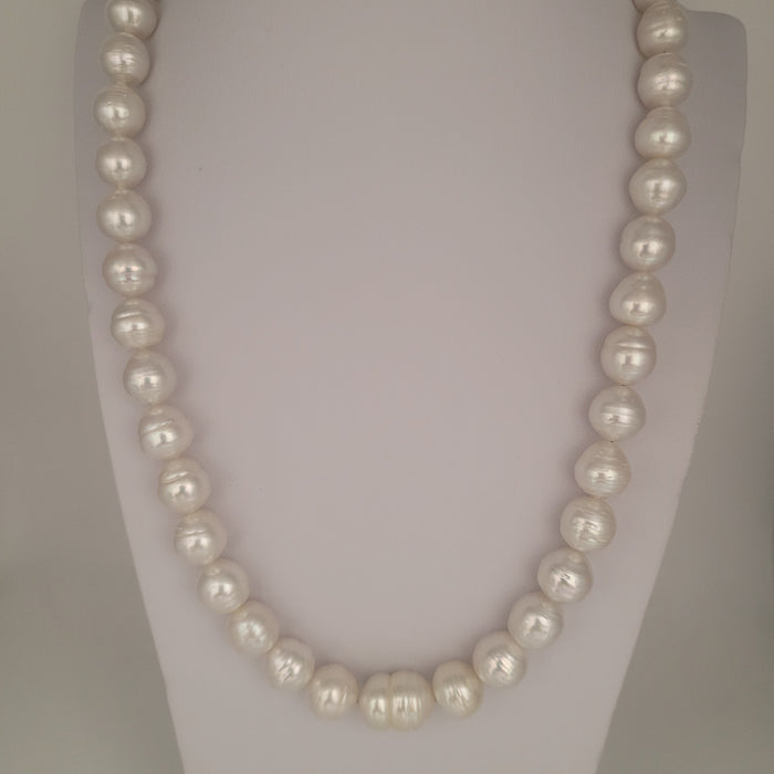 White South Sea Pearls Baroque Shape Very High Luster 18K Gold Clasp