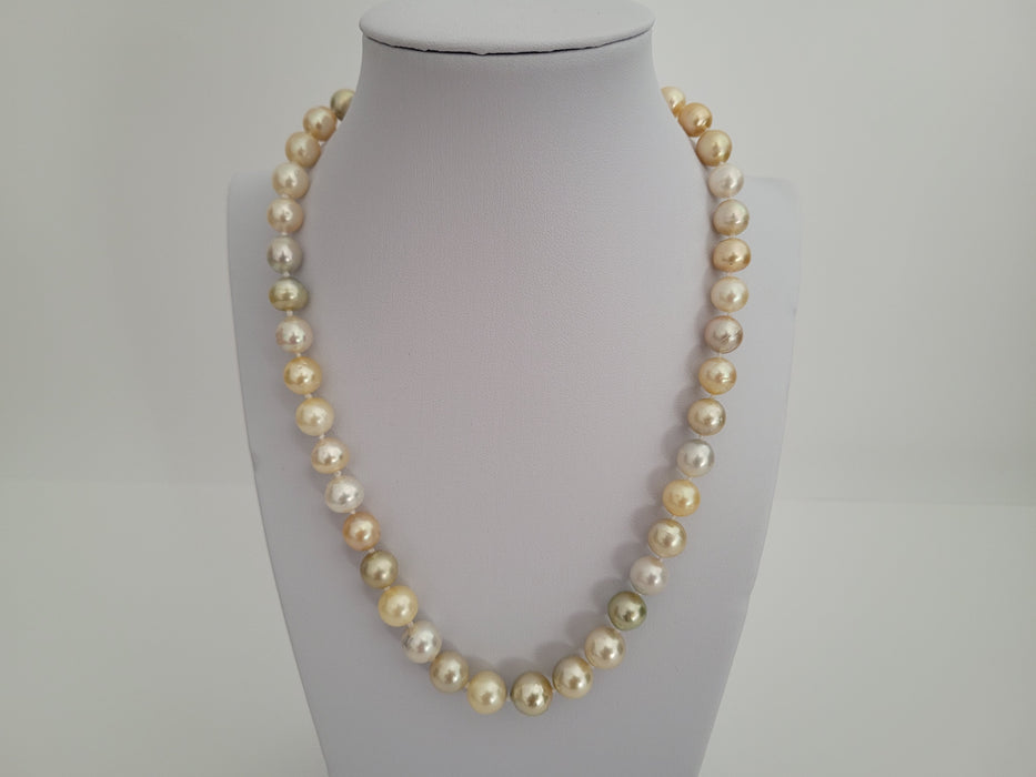 South Sea Pearls 8-10 mm Natural Colors, 18 Karat solid Gold clasp - Only at  The South Sea Pearl